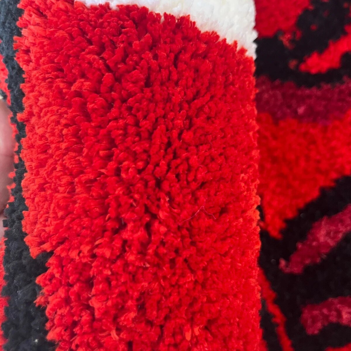 - BOXING GLOVE RUG - LEFT - RugRatz