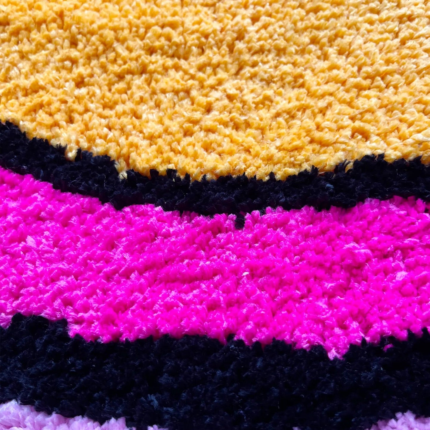 - CHERRY BOMB TYLER CREATOR RUG - 80X80 cm - RugRatz