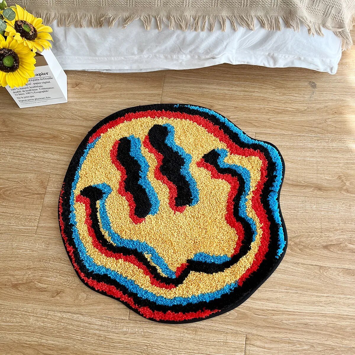 - TRIPPY GLITCH SMILEY FACE RUG - 60x60cm - RugRatz
