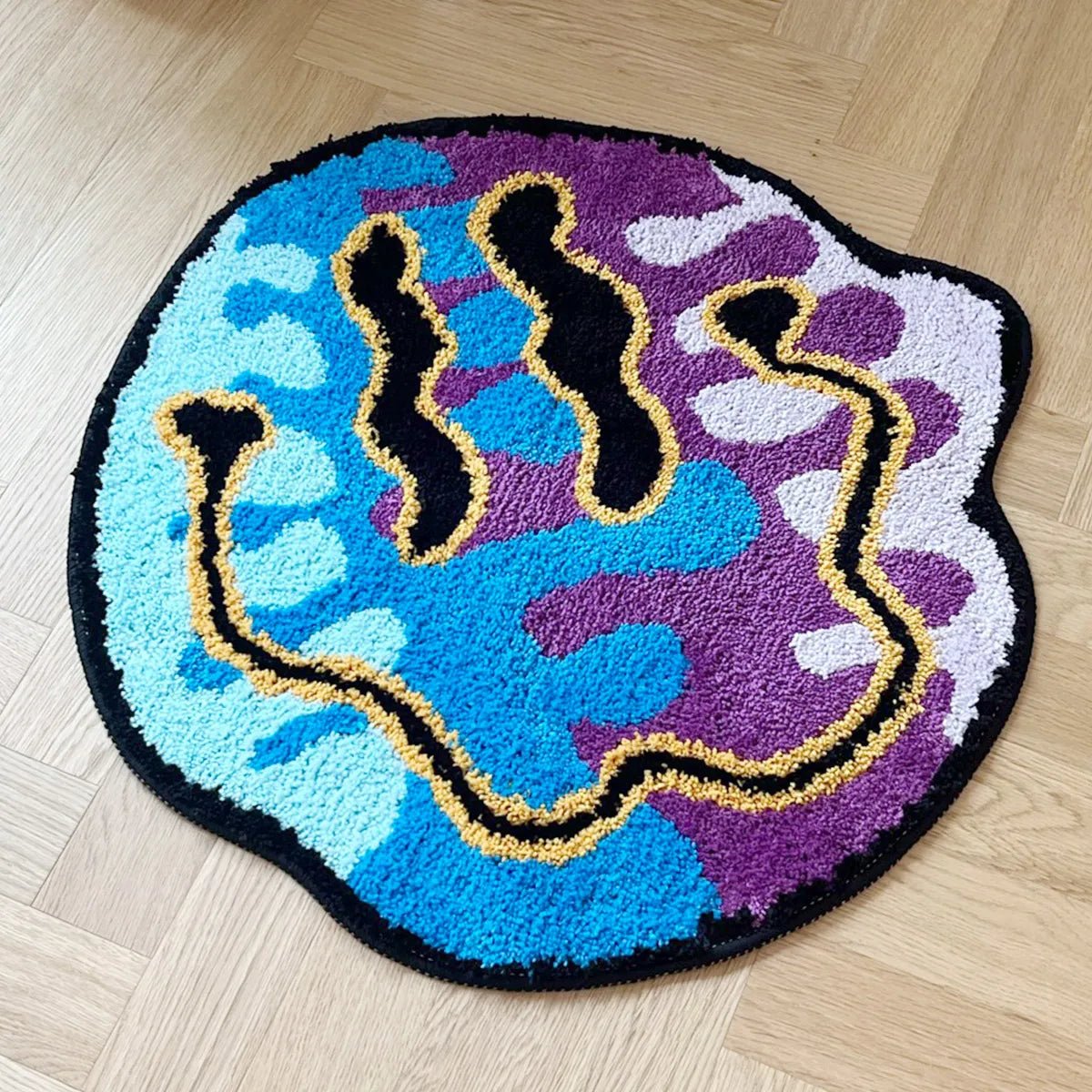- TRIPPY SMILEY FACE RUG MULTICOLOURED - 60x60cm - RugRatz