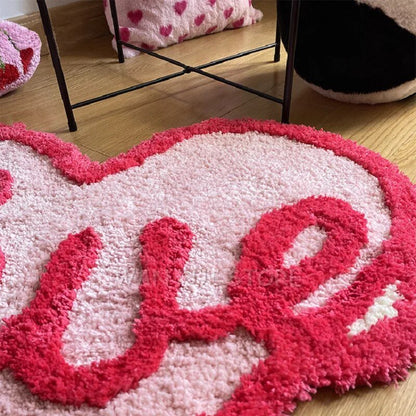 - LOVE HEART RUG 75X63CM - A - RugRatz